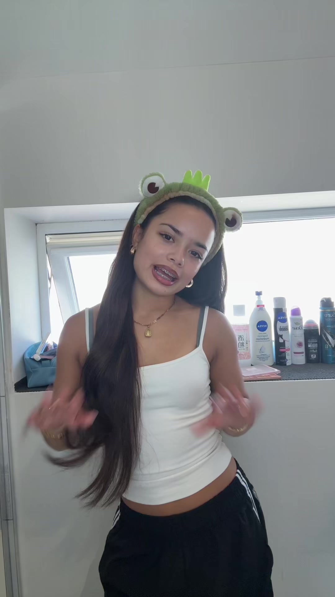 @Akita