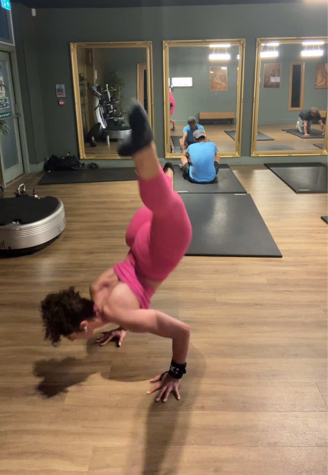 @Sey🤸♀️