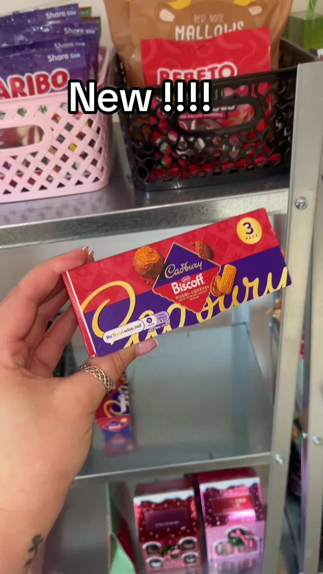 @Bellasboxesuk