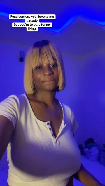 @Regiescoop the bonnet girl