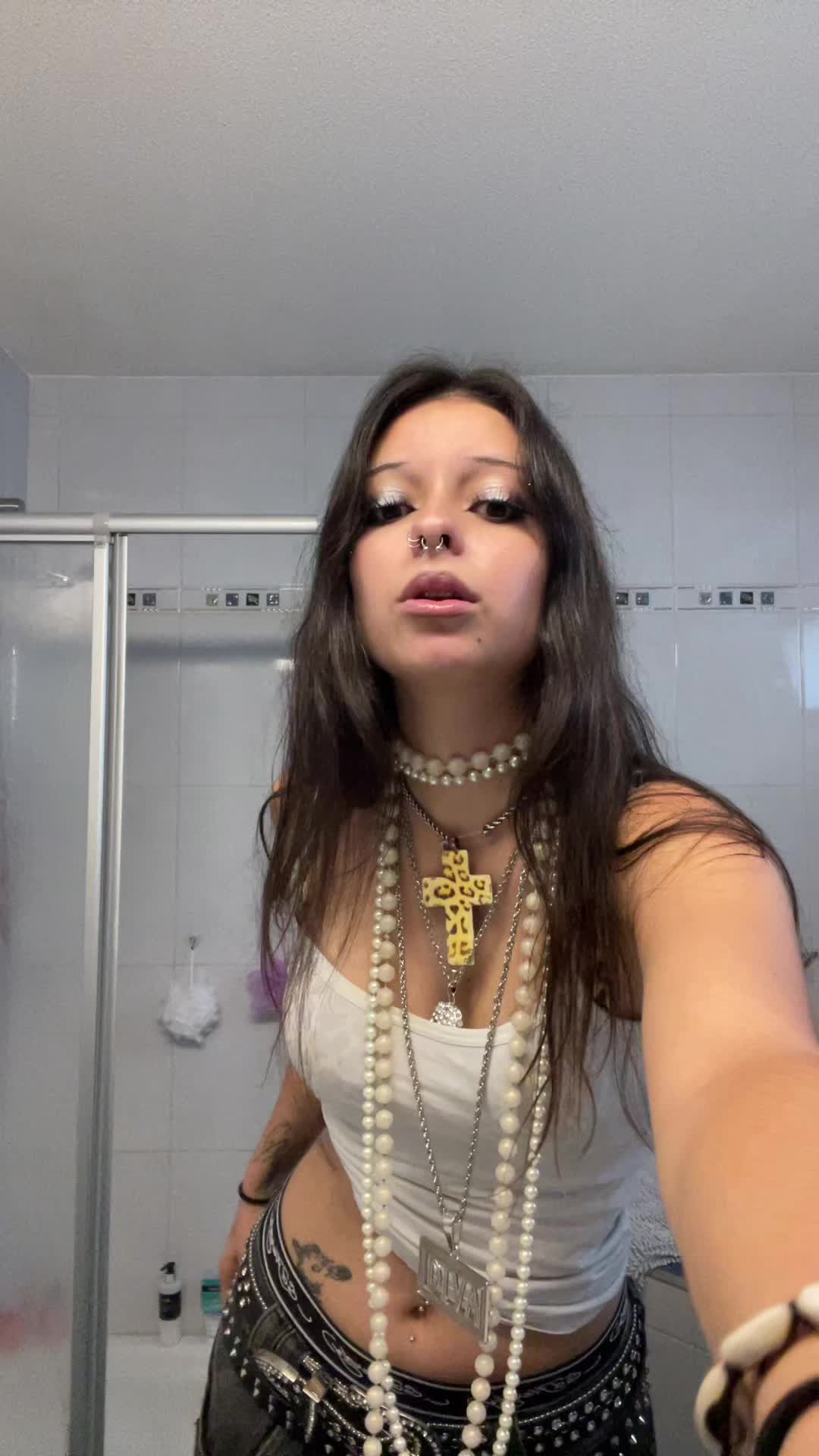@deft0nesl0ver0