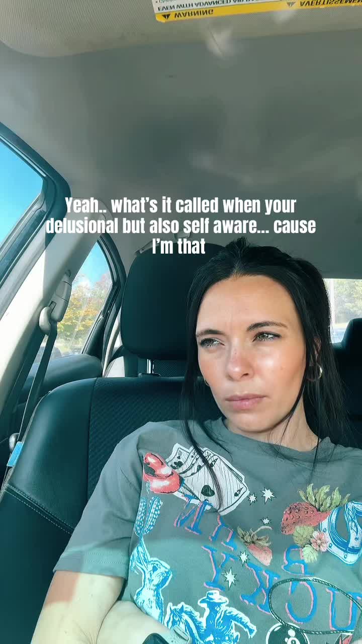 @hollybeth.🤍