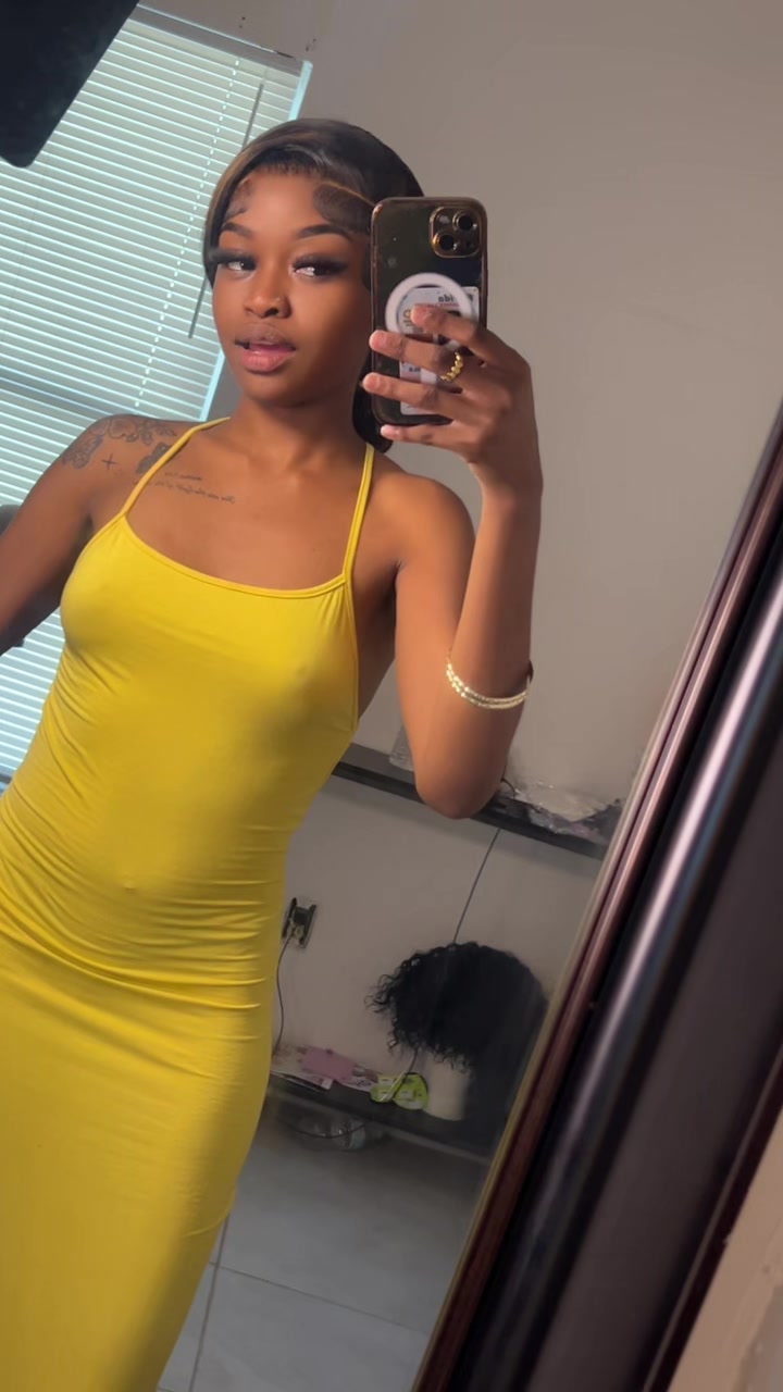 @Julie-Marié🦋