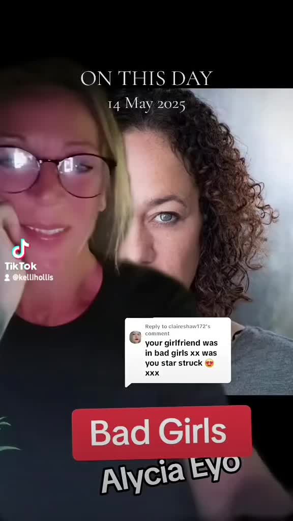 @Kelli Hollis Official