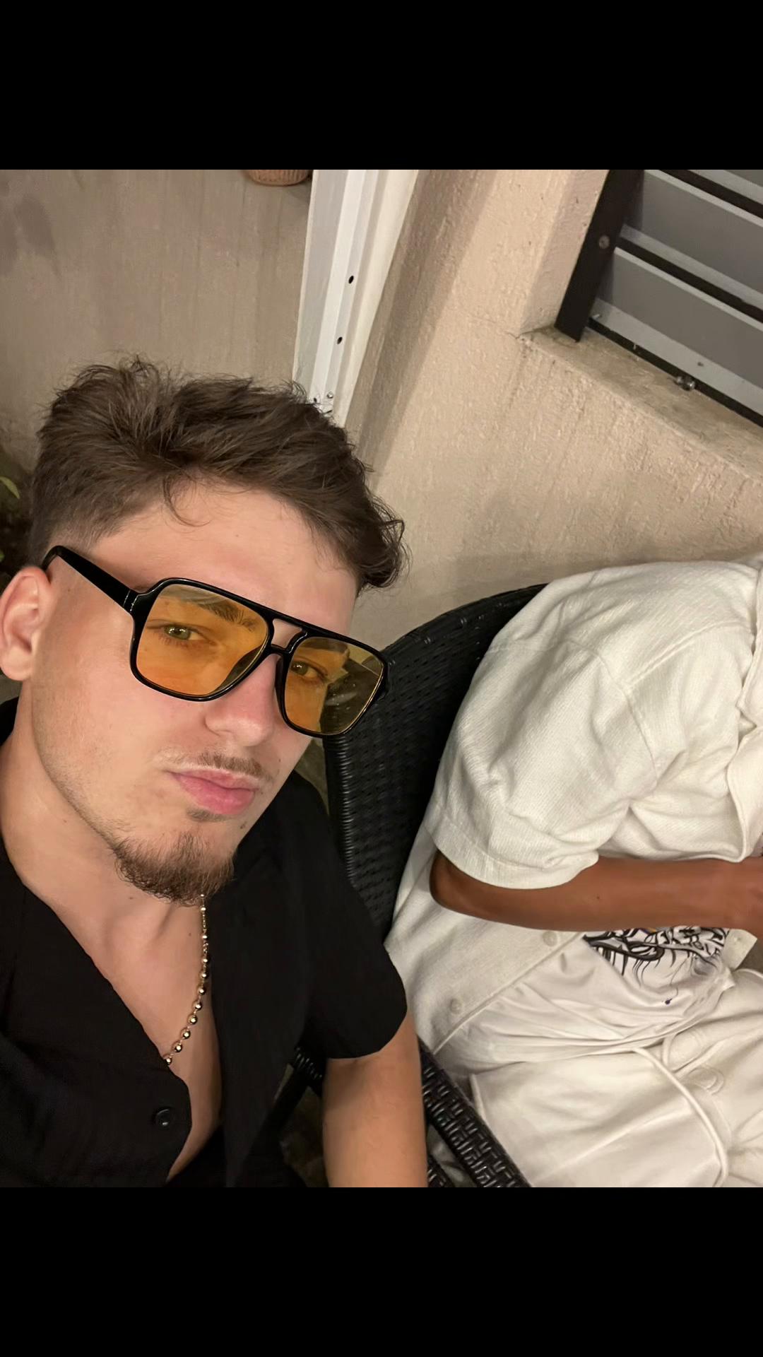 @lauricaa🦅