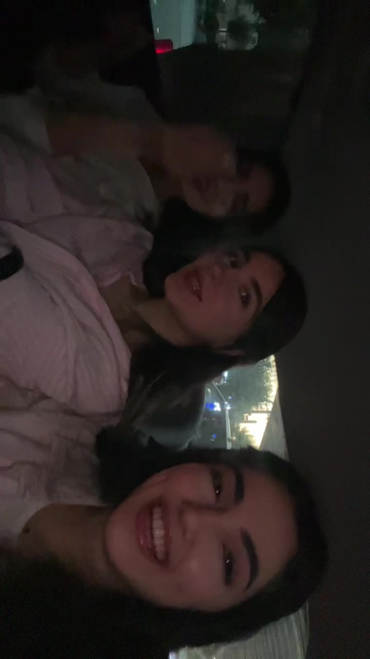 @👻