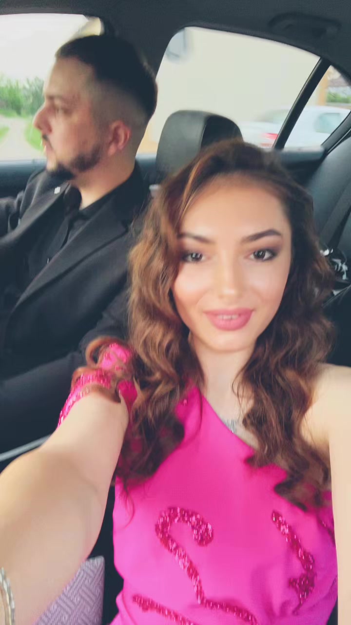 @Adeelaide__