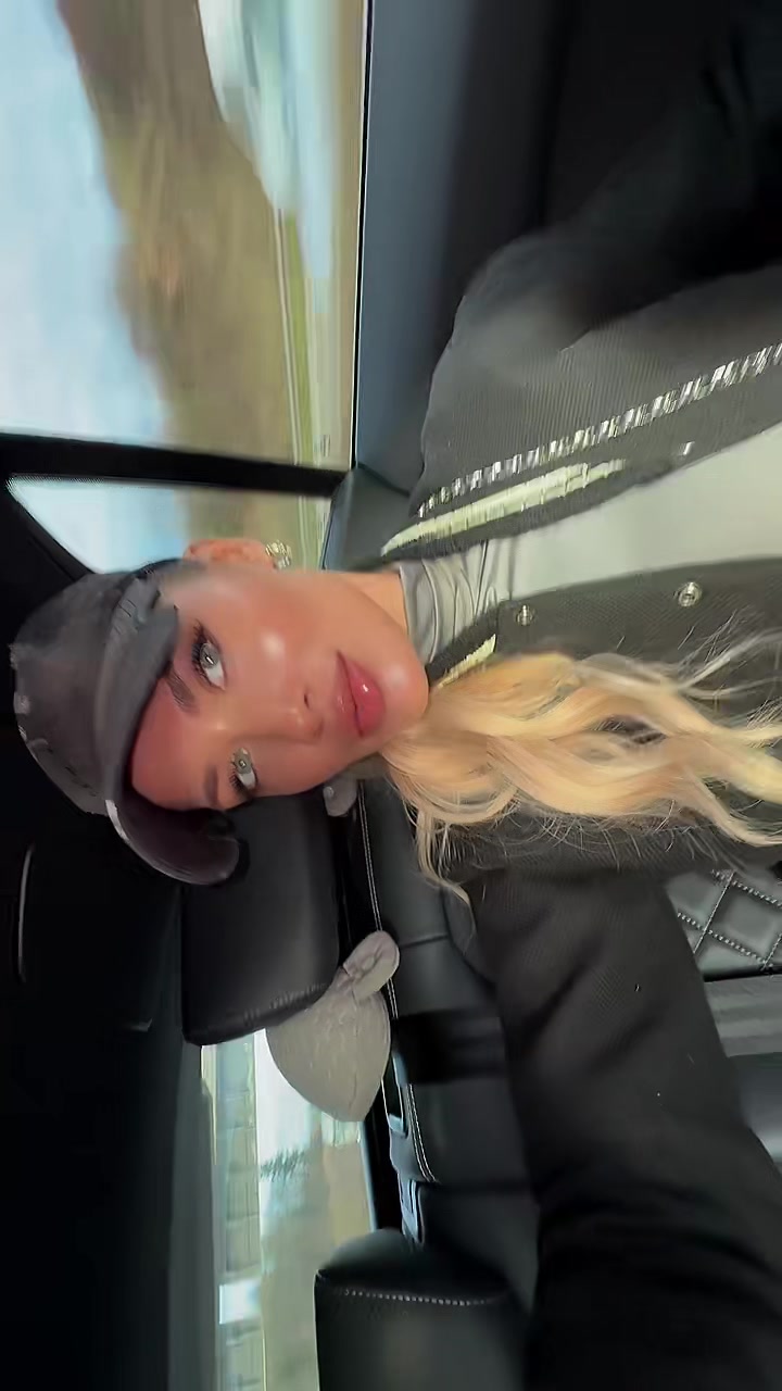 @Ariana