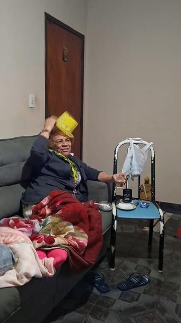 @Tar&oacute;loga Ya Toninha