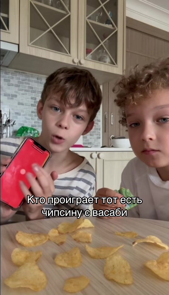 @demziro
