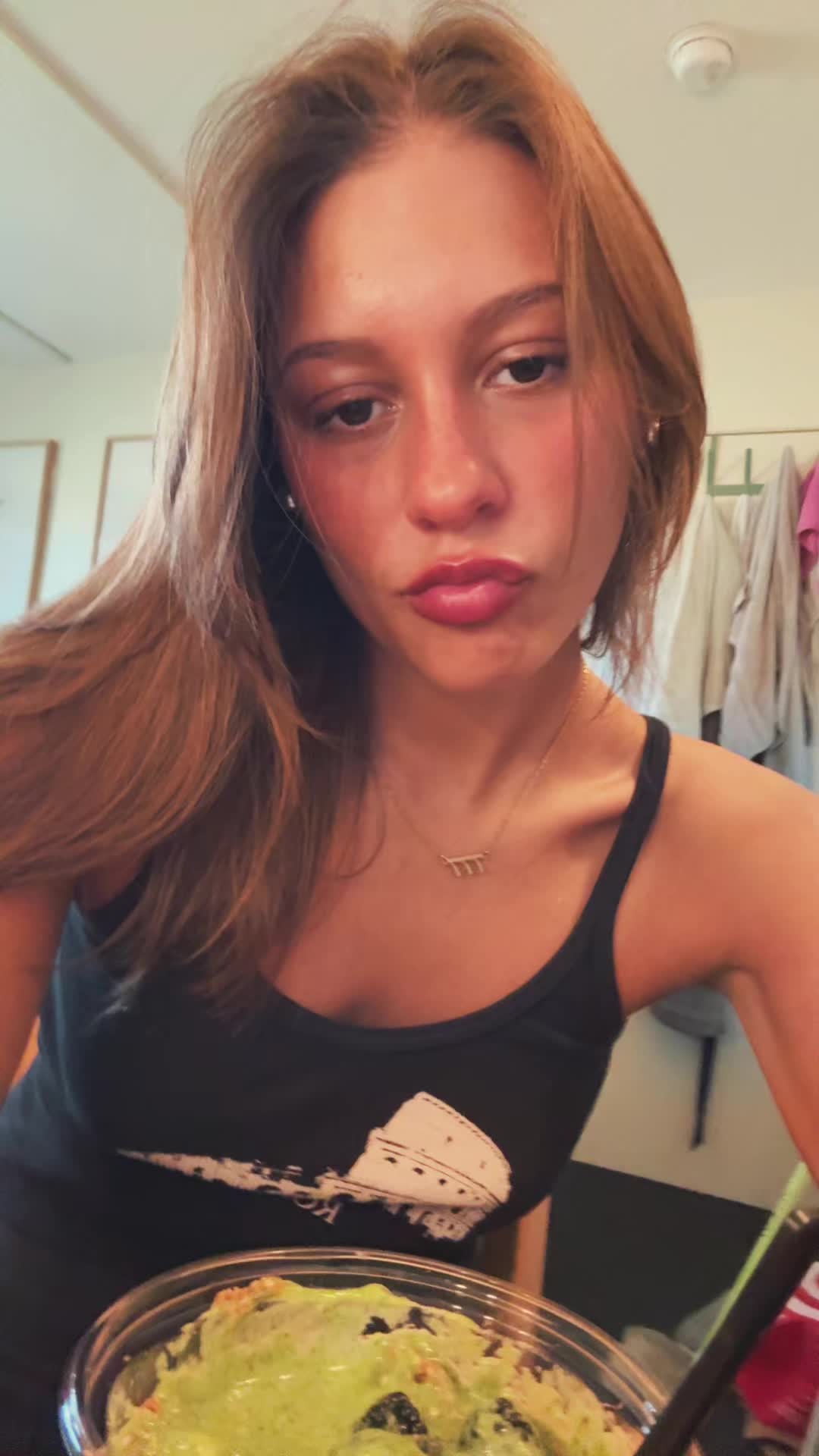 @lana  💐🌞🍒🛍️
