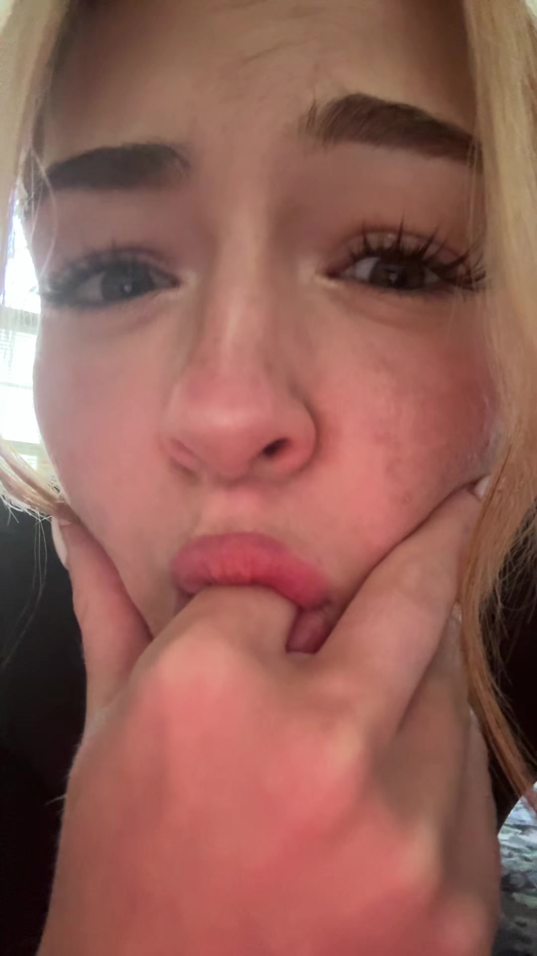 @livviesheaa