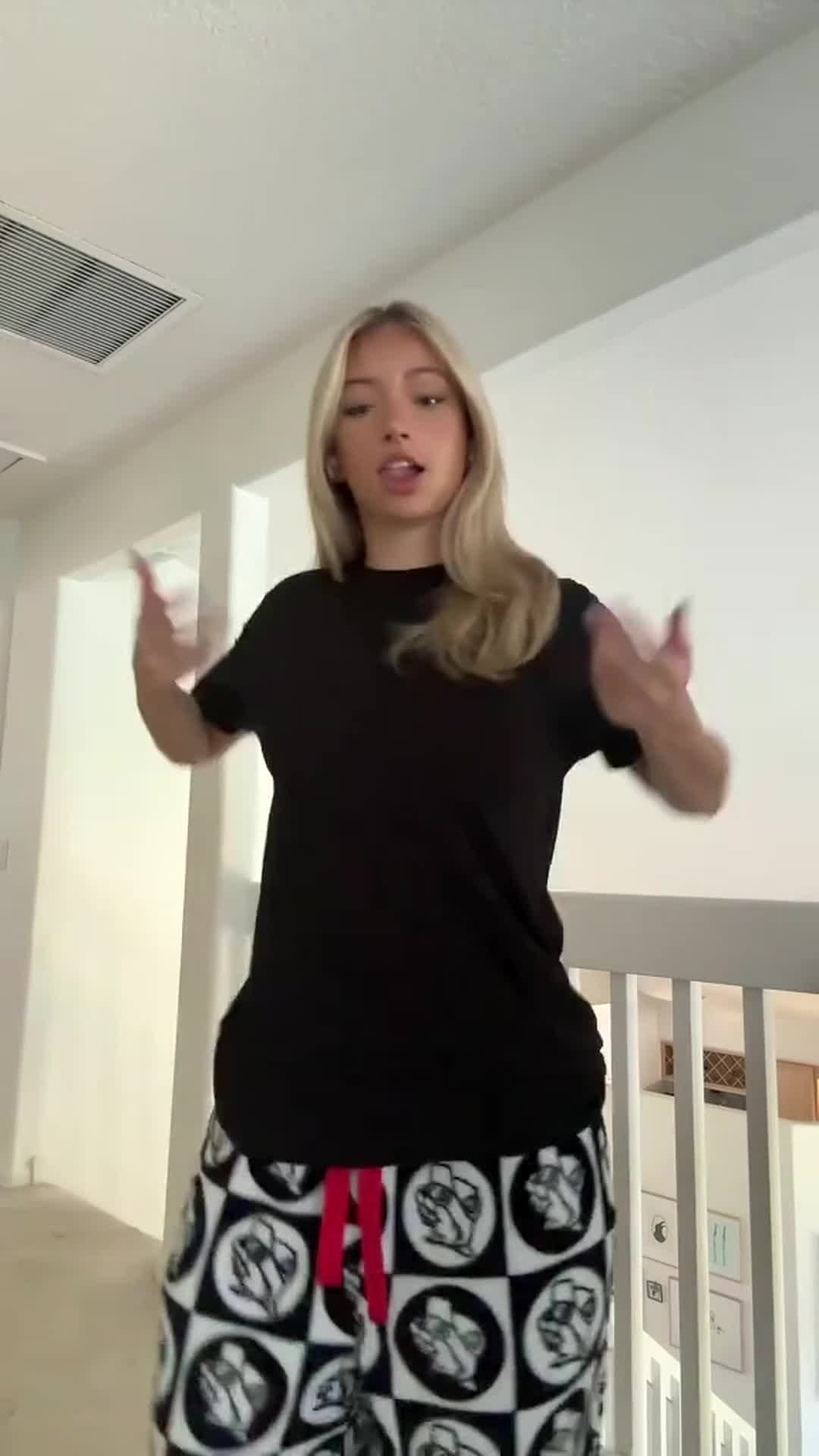 @em42297556