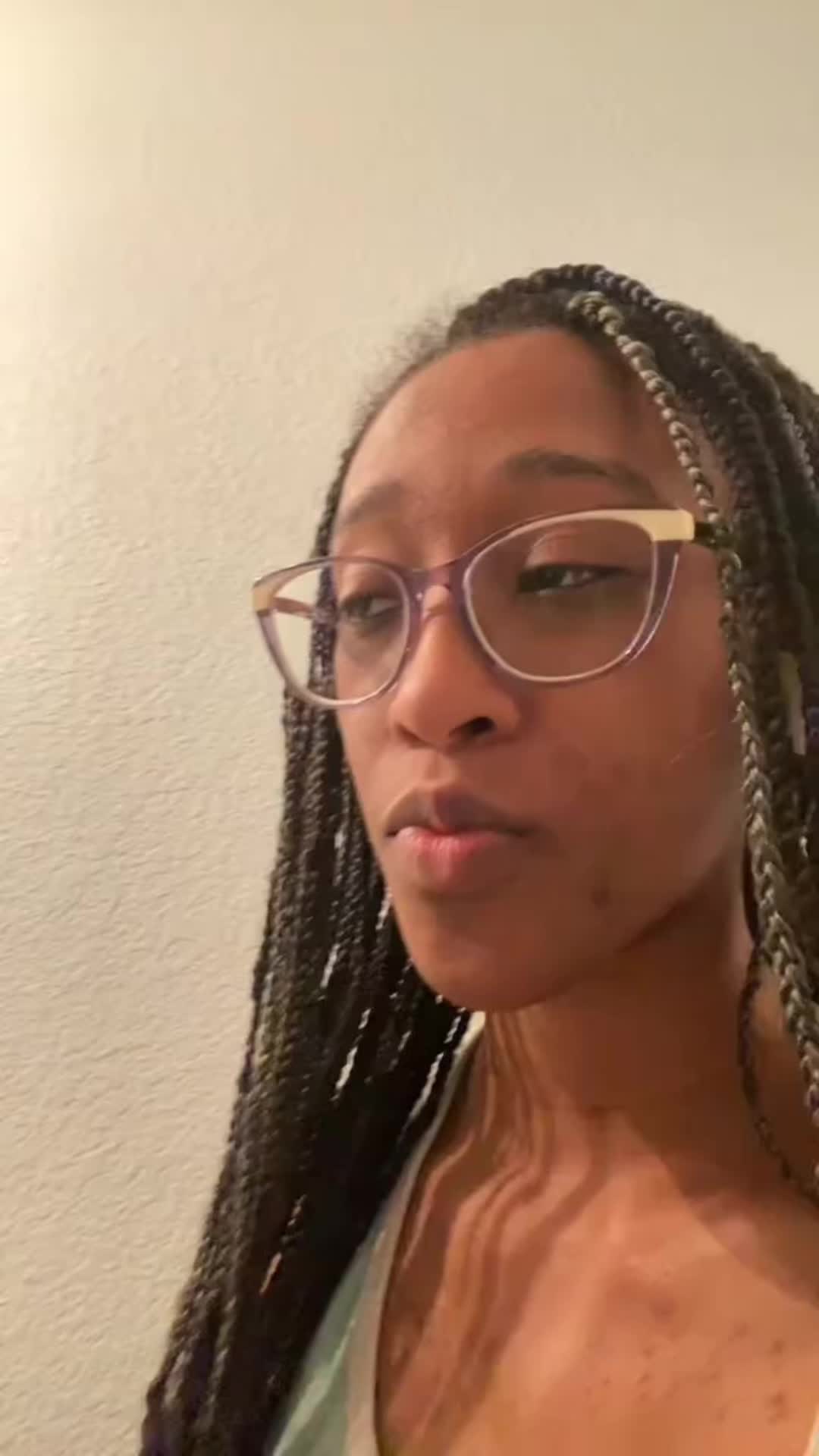 @Shayla