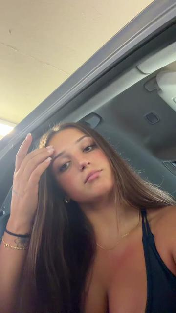 @babyyraebae