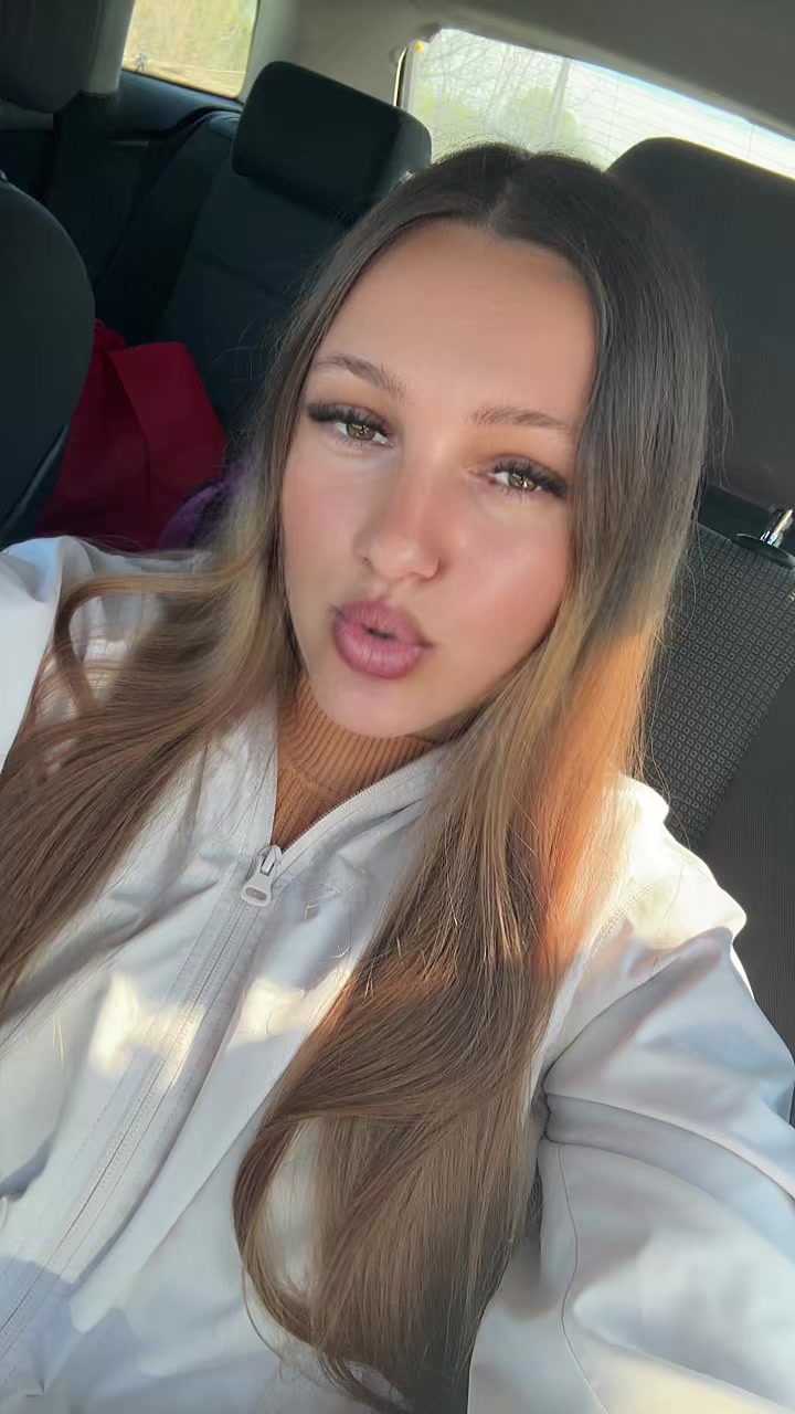 @Ervina🌝