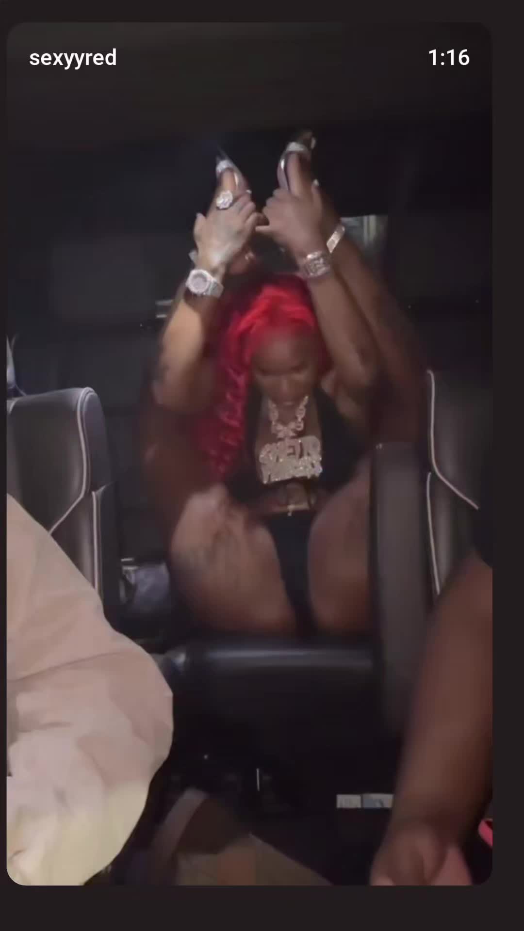 @meanzinni