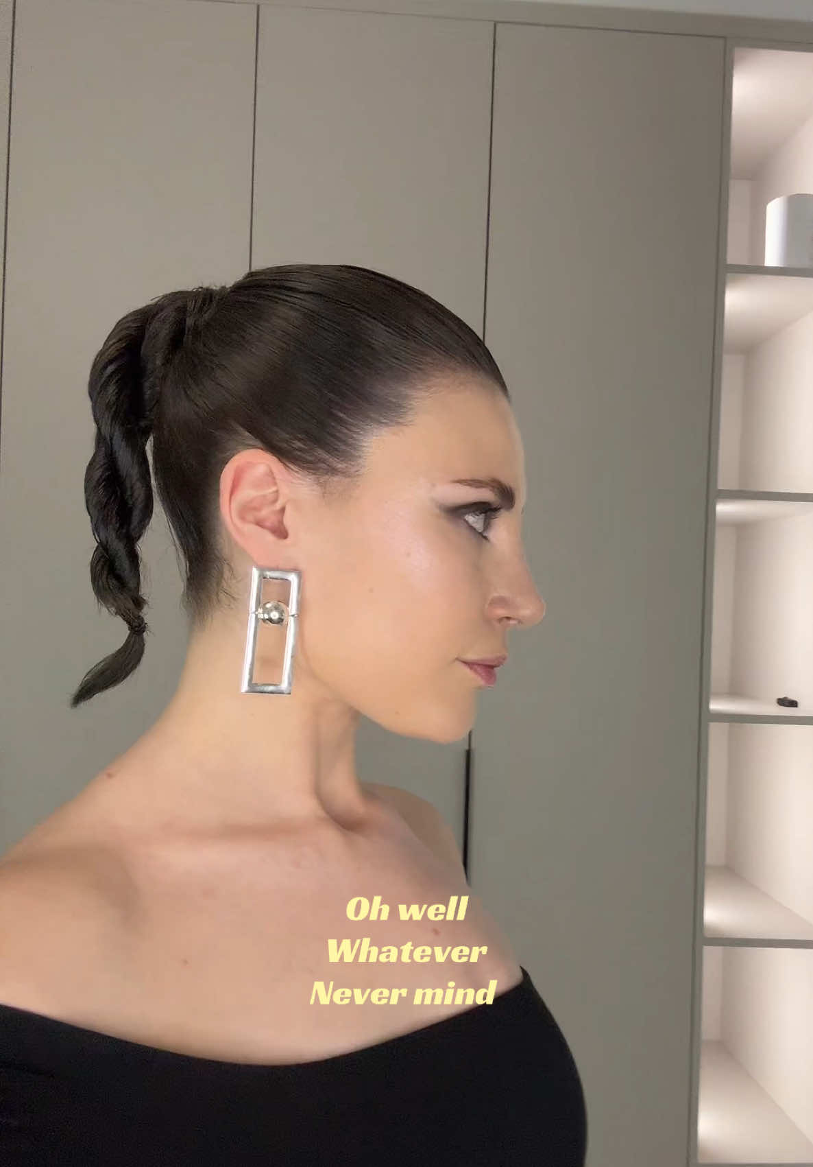 @vanessamilianou_