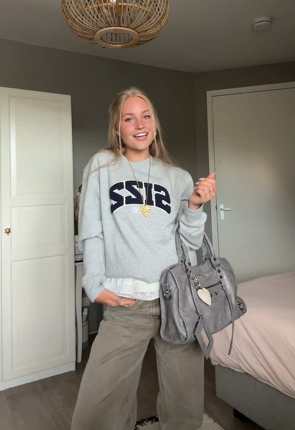 @IVY LANGENBERG
