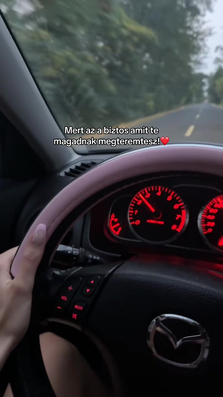 @_alexahhhhh19