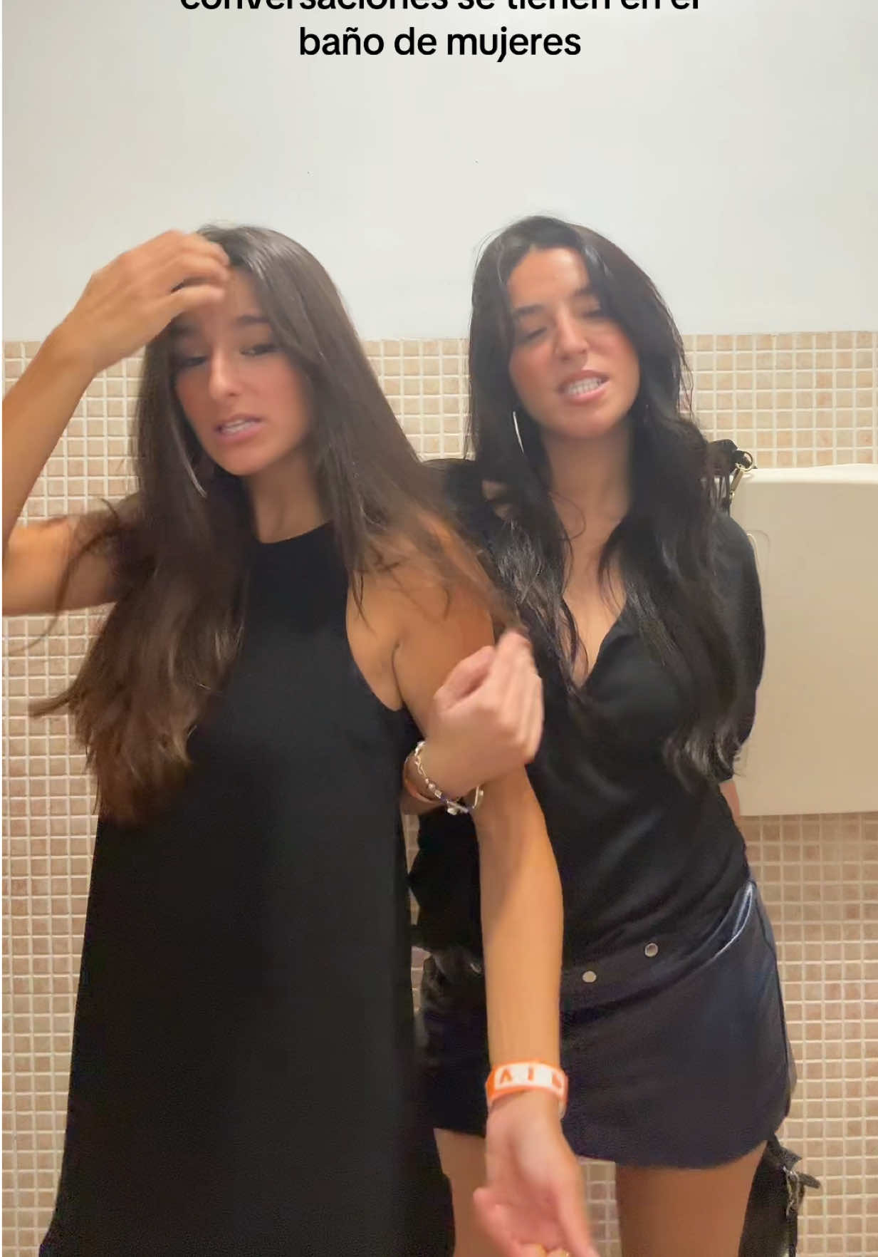 @María Aviñó
