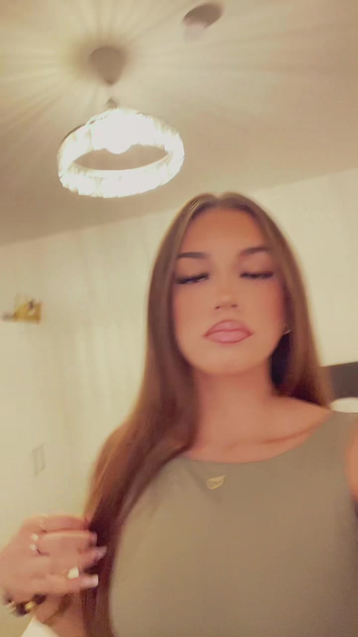 @Linora🇦🇱