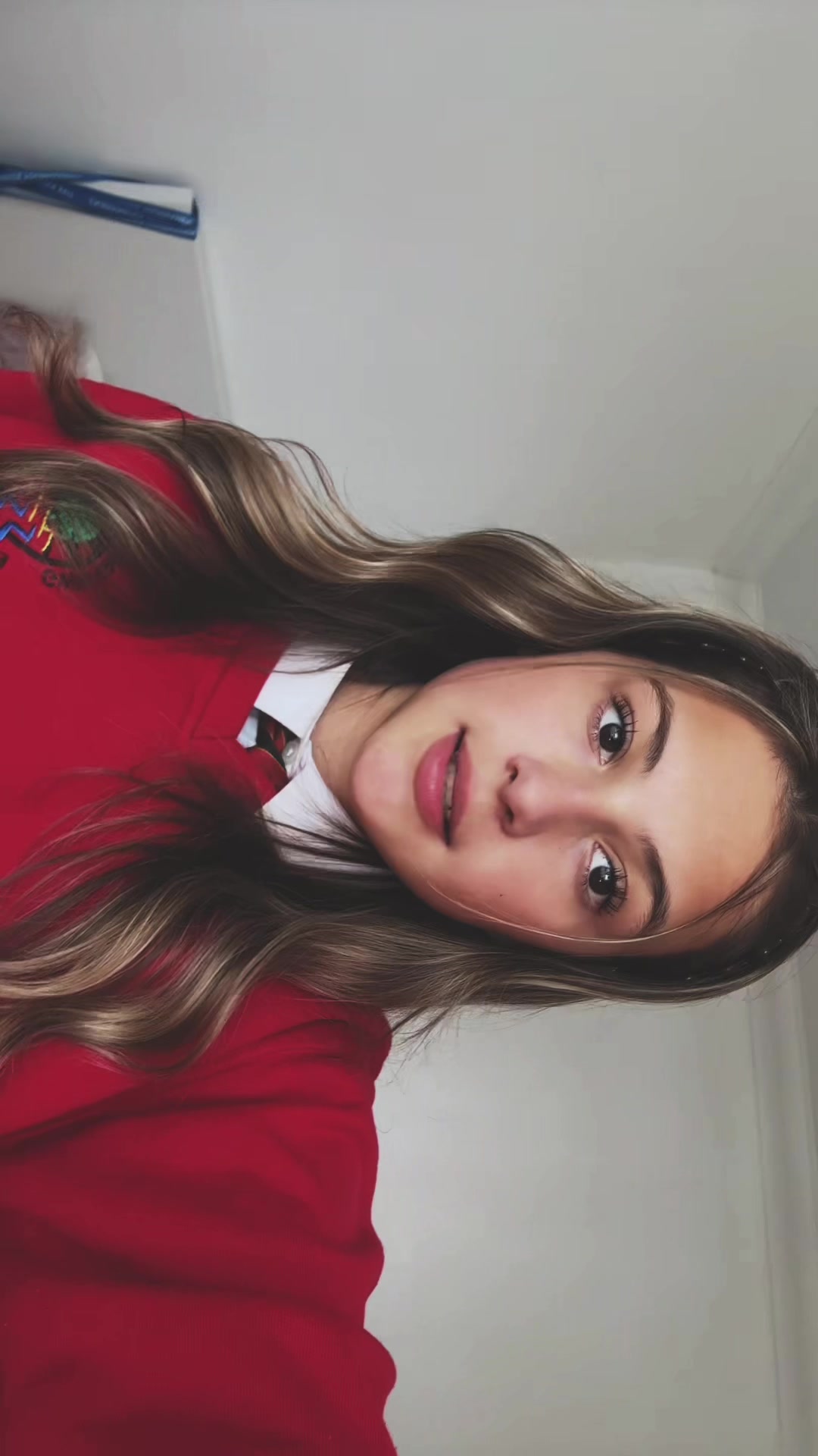 @Lily 🪩🤍💐