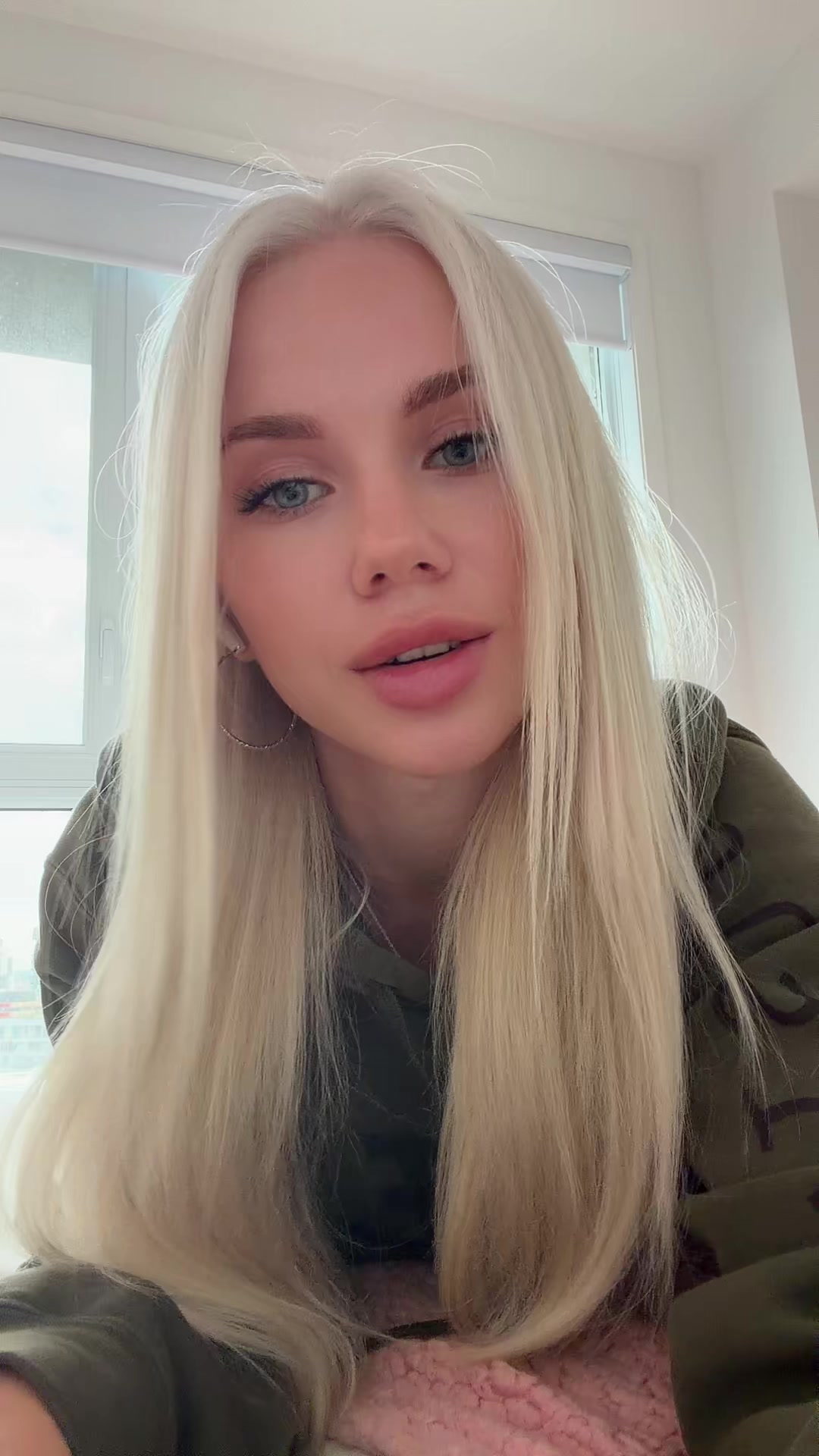 @Slavicblondexoxo