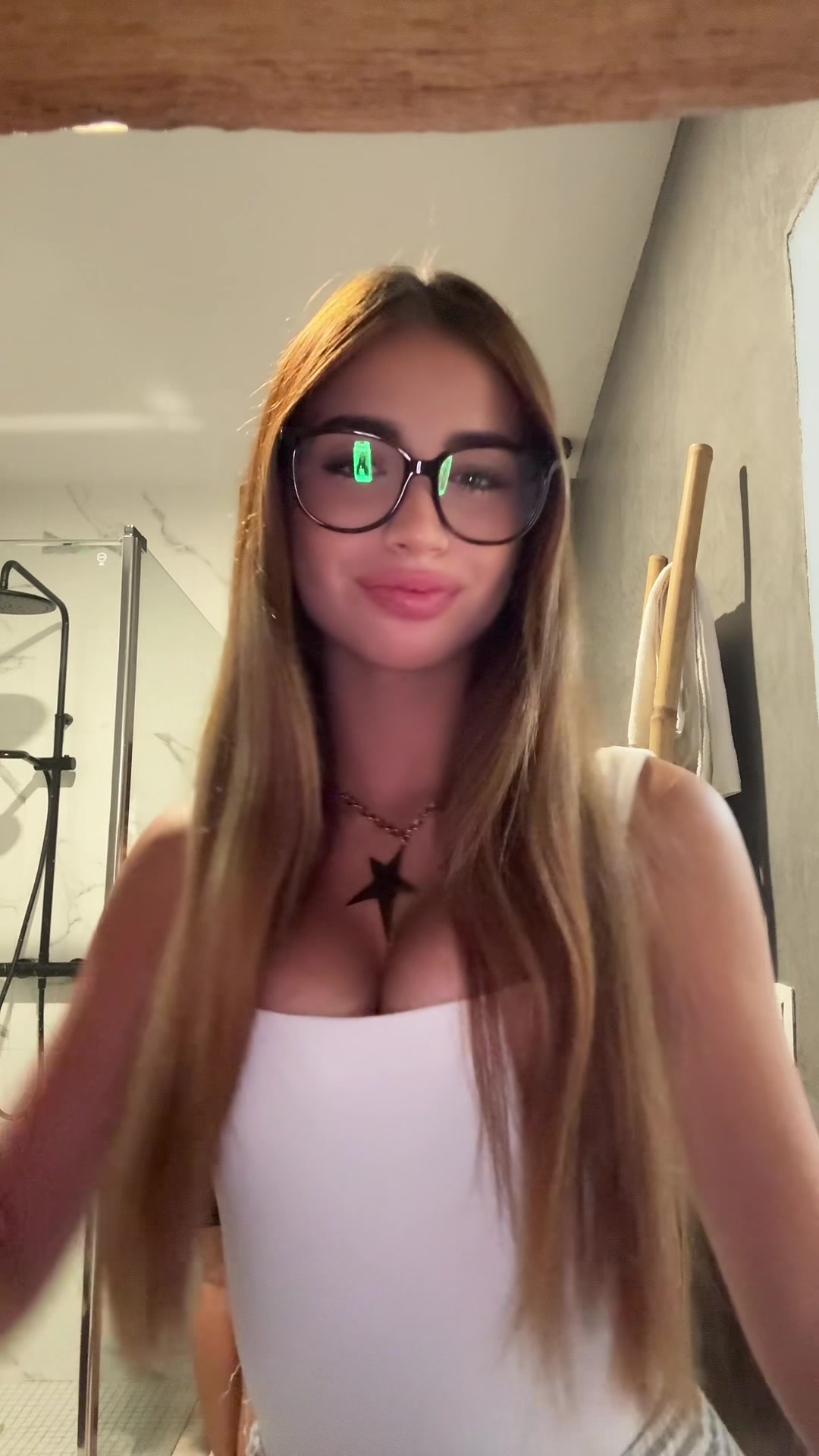 @Maybealexandraa