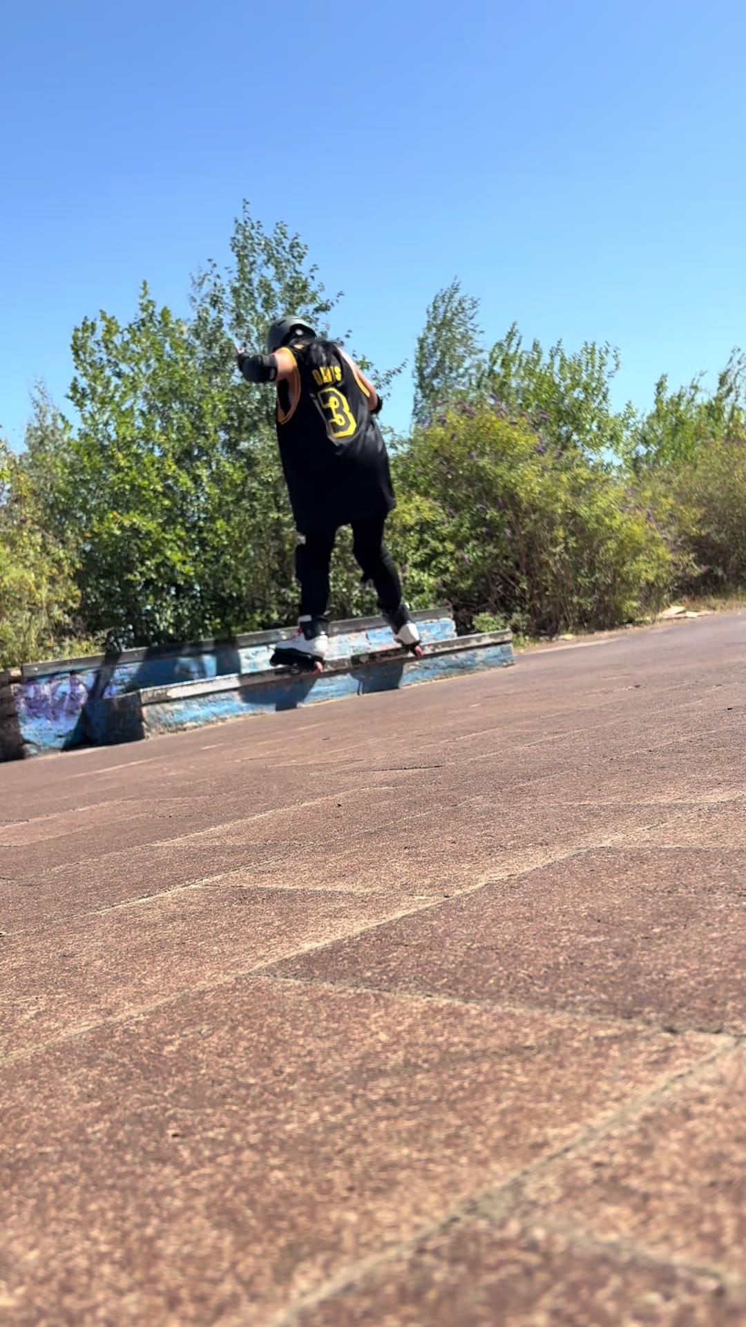 @Skater Girl