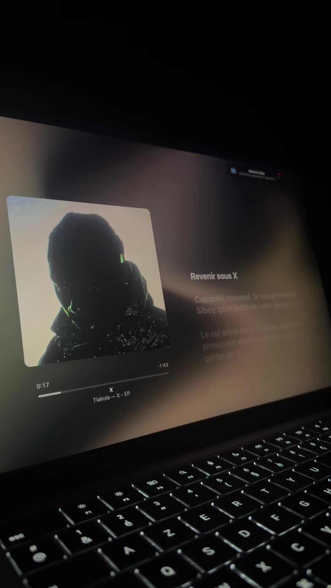 @Lyricsvibe