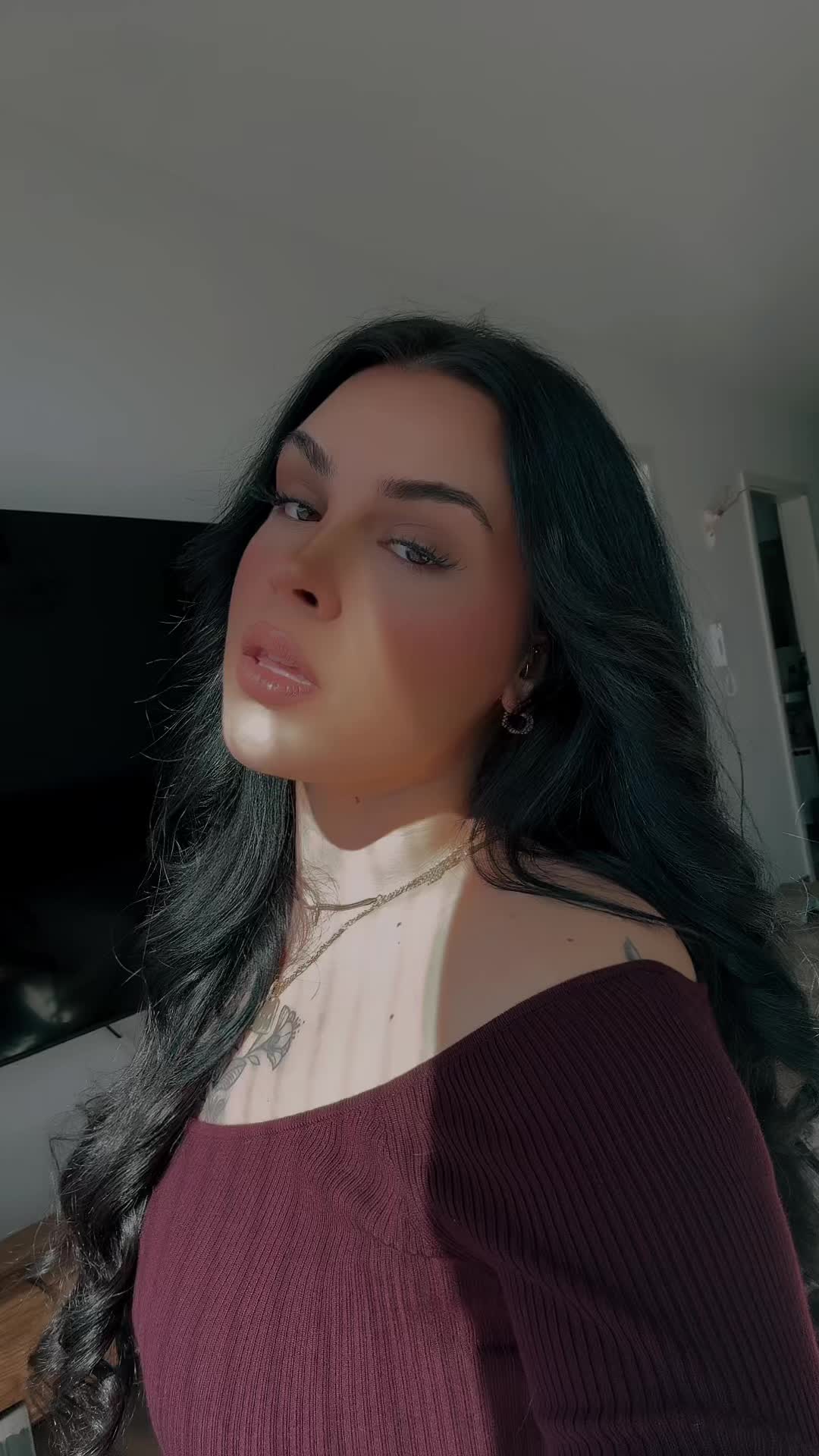 @valentina_selina_