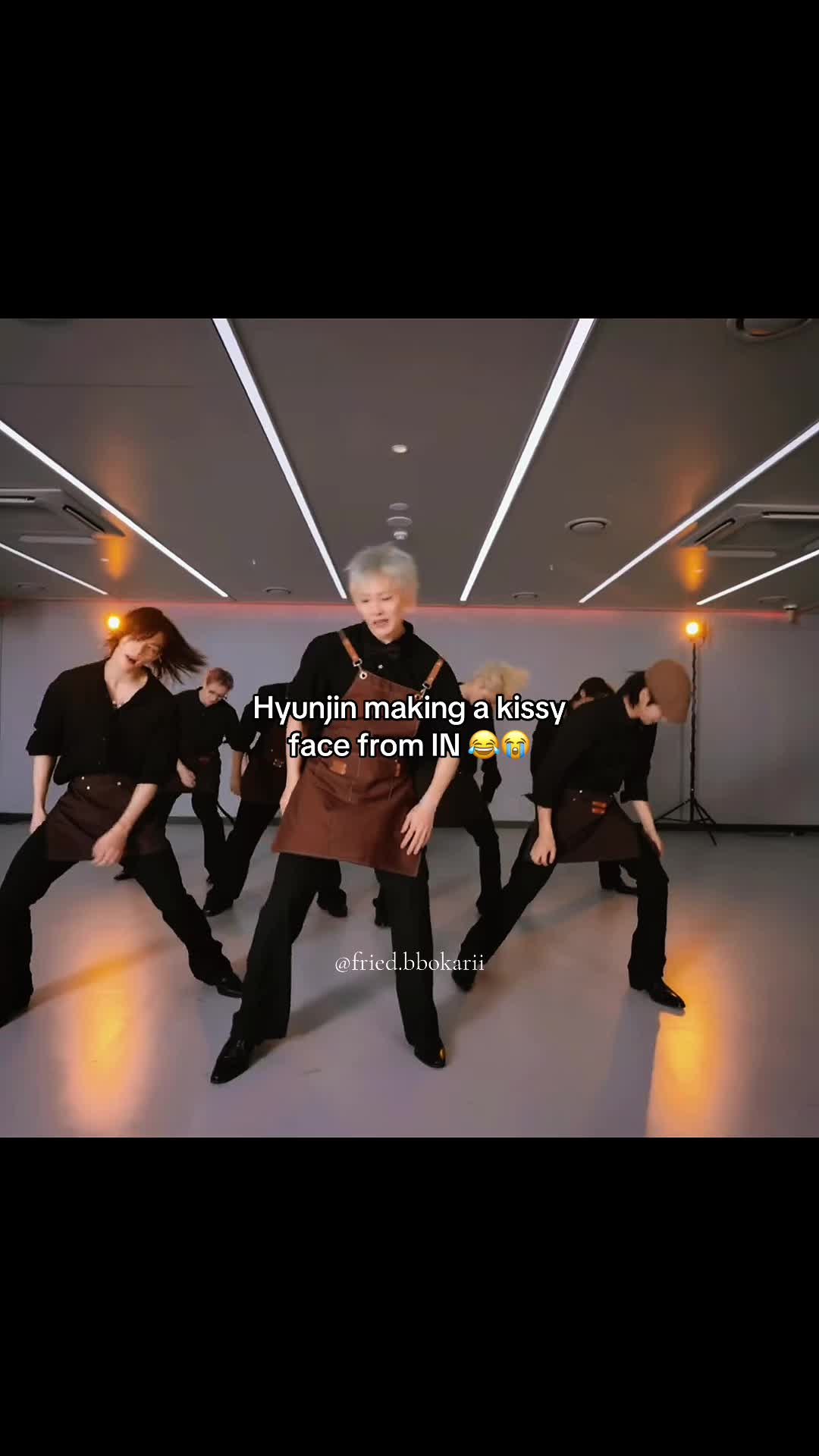@︎