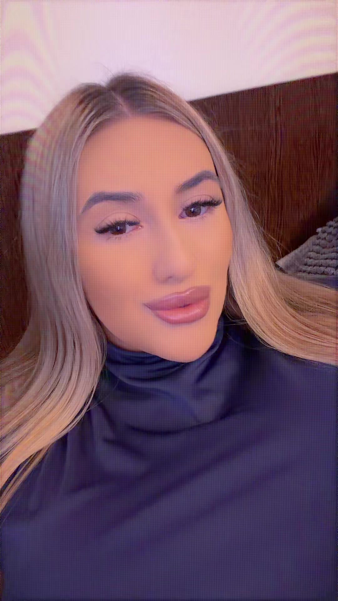 @Oana Isabell