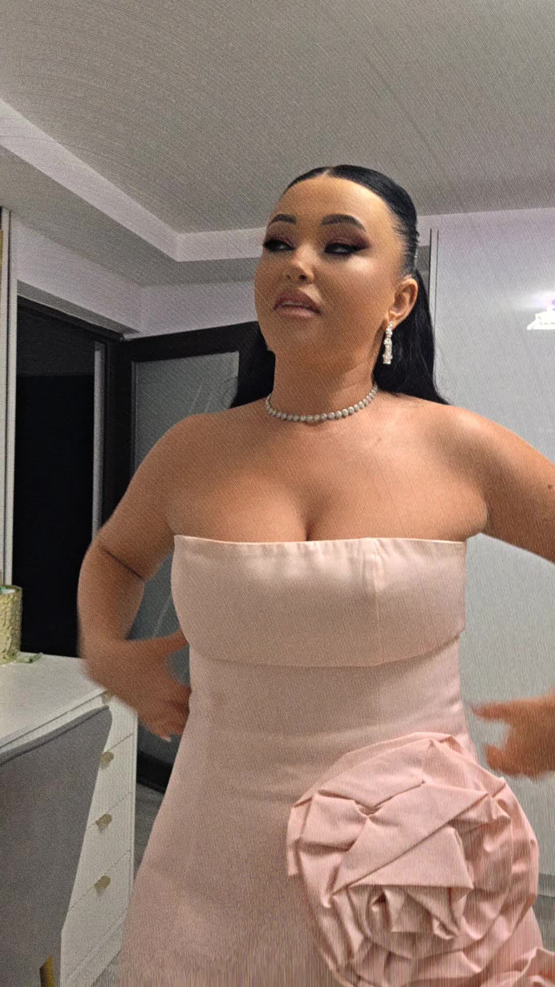 @Adina93