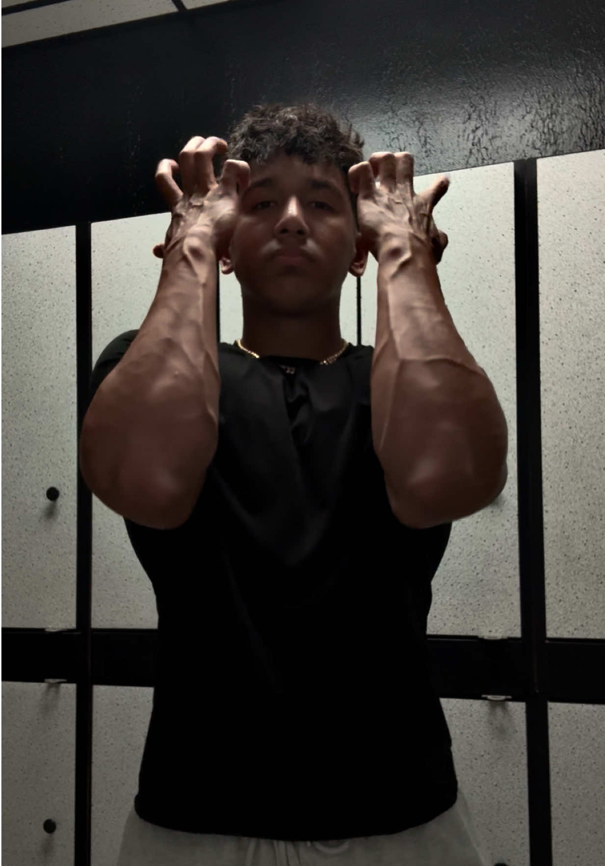 @Jr ♛