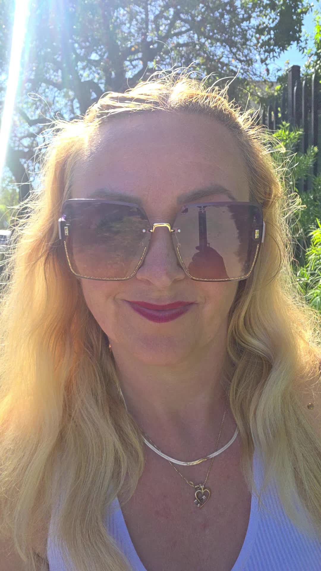 @avagoldenone