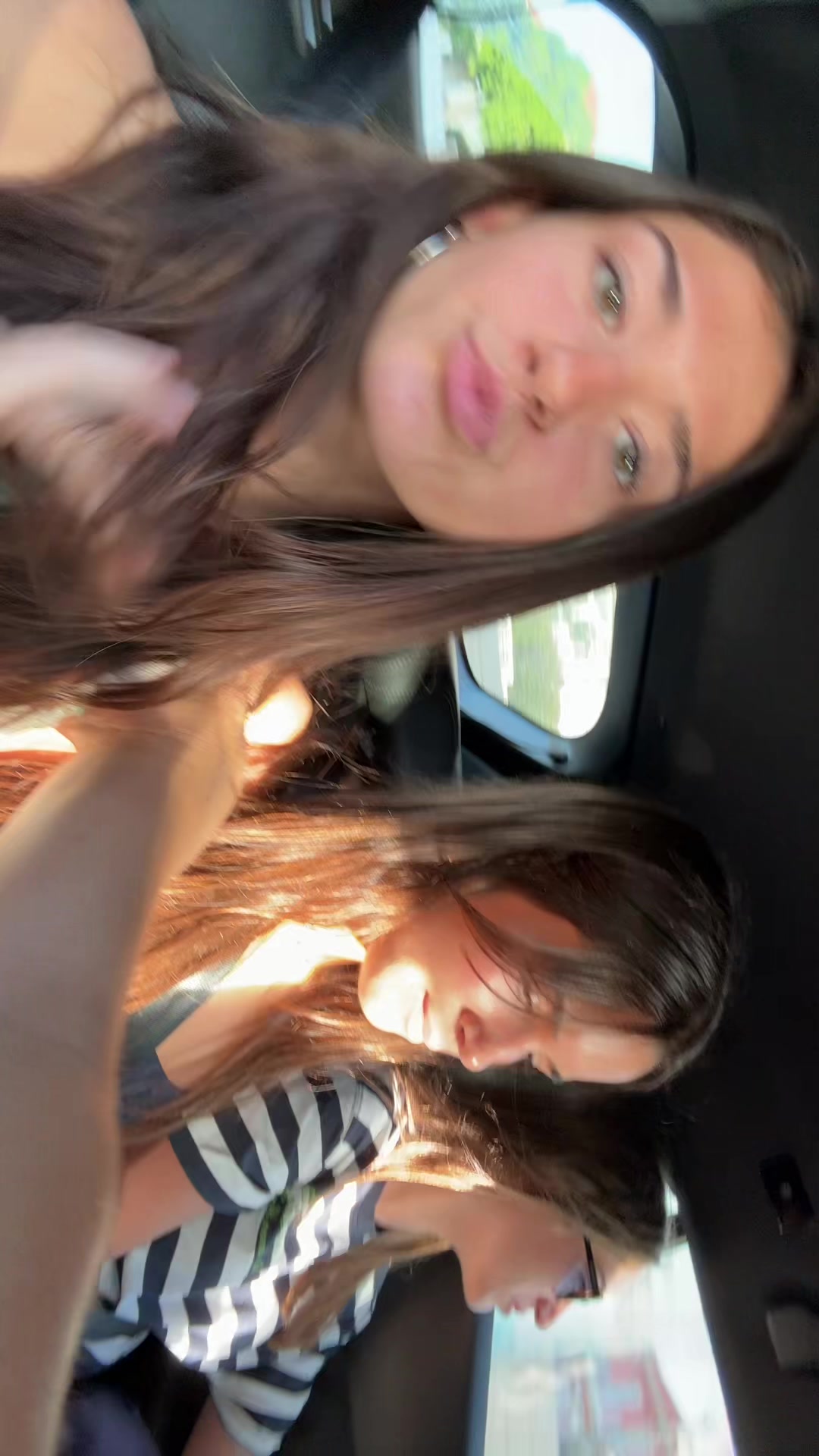 @uau567890