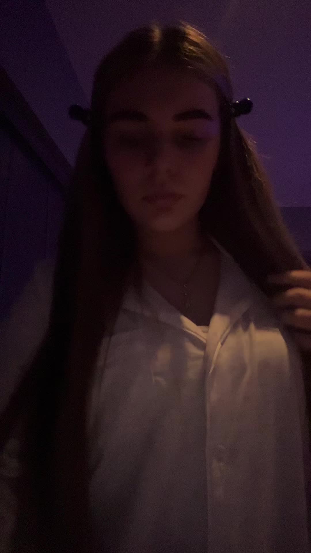 @poppykobrien