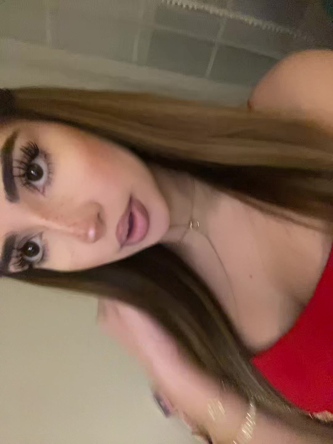 @claudis 💋ᥫ᭡.