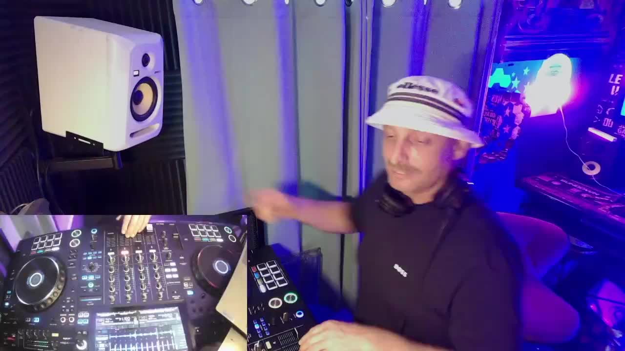 @stumagoo