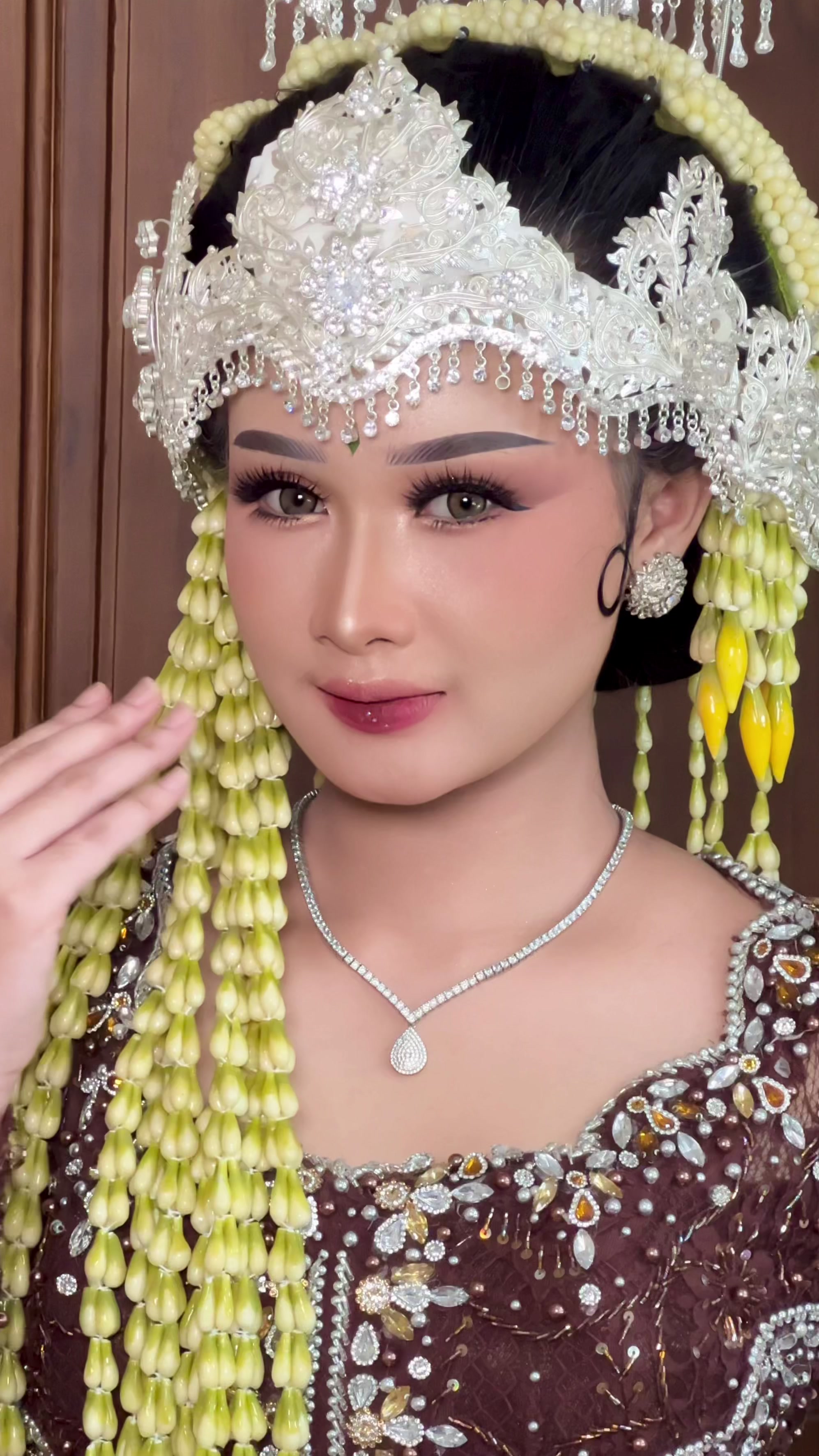 @idamakeuppati