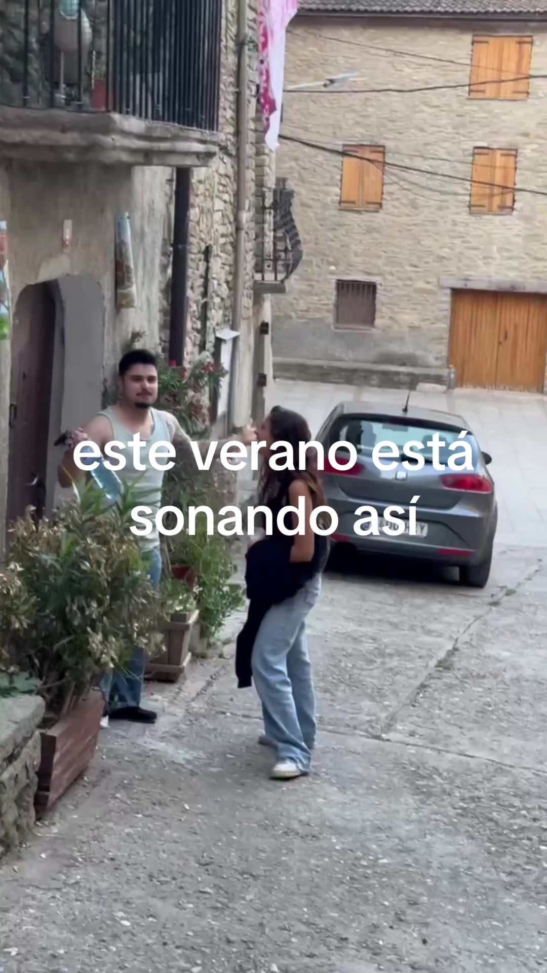 @E L E N A