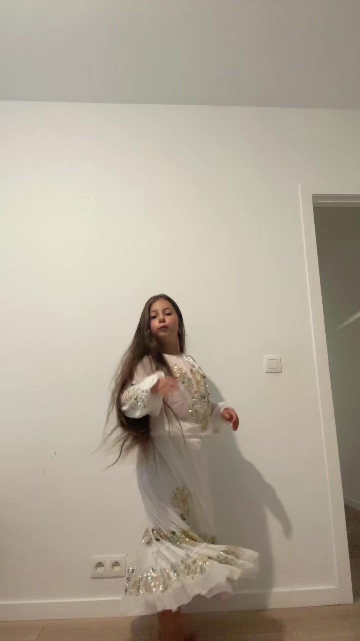 @SAGA❤️DENISA