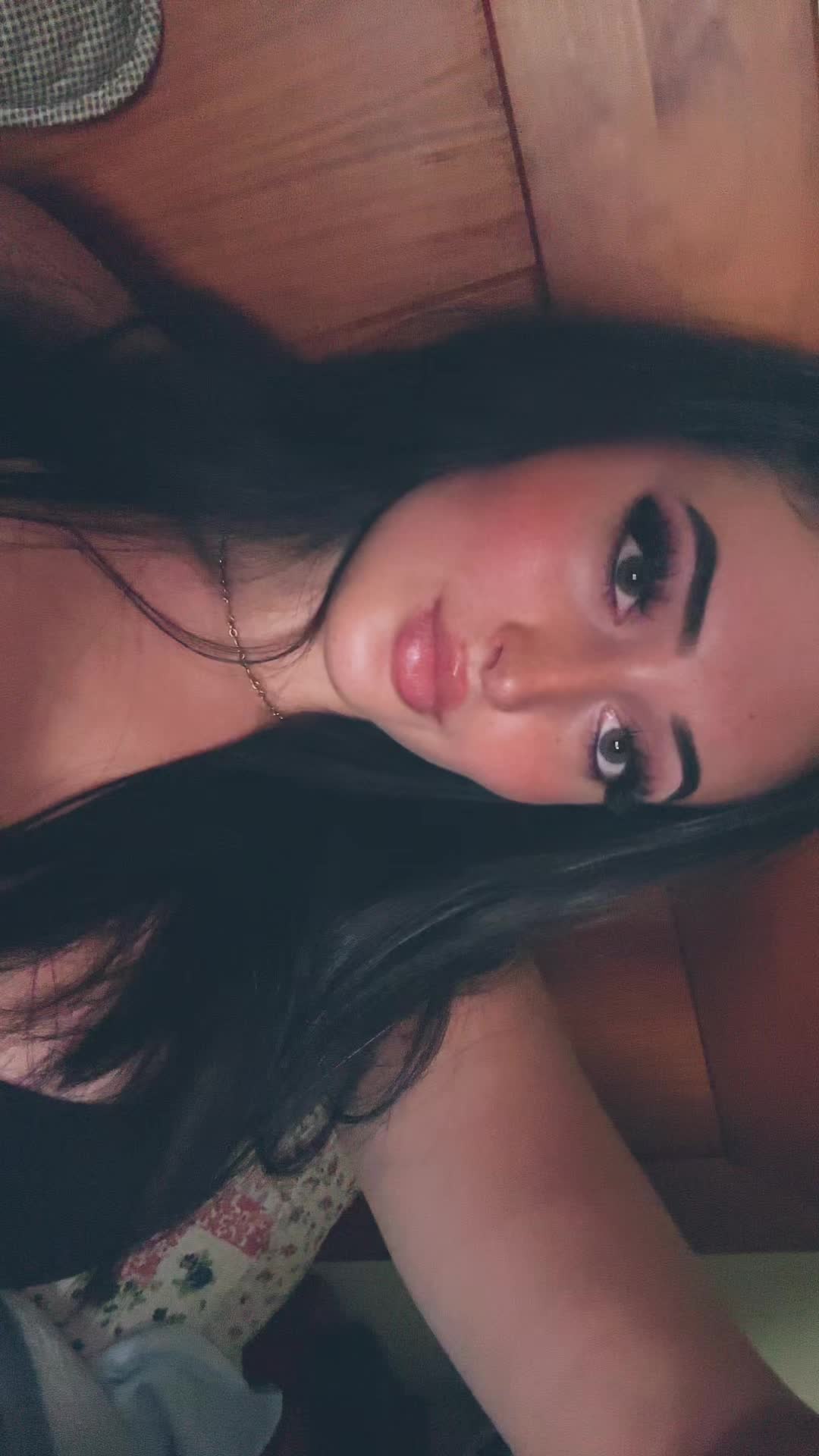 @Heleegf_