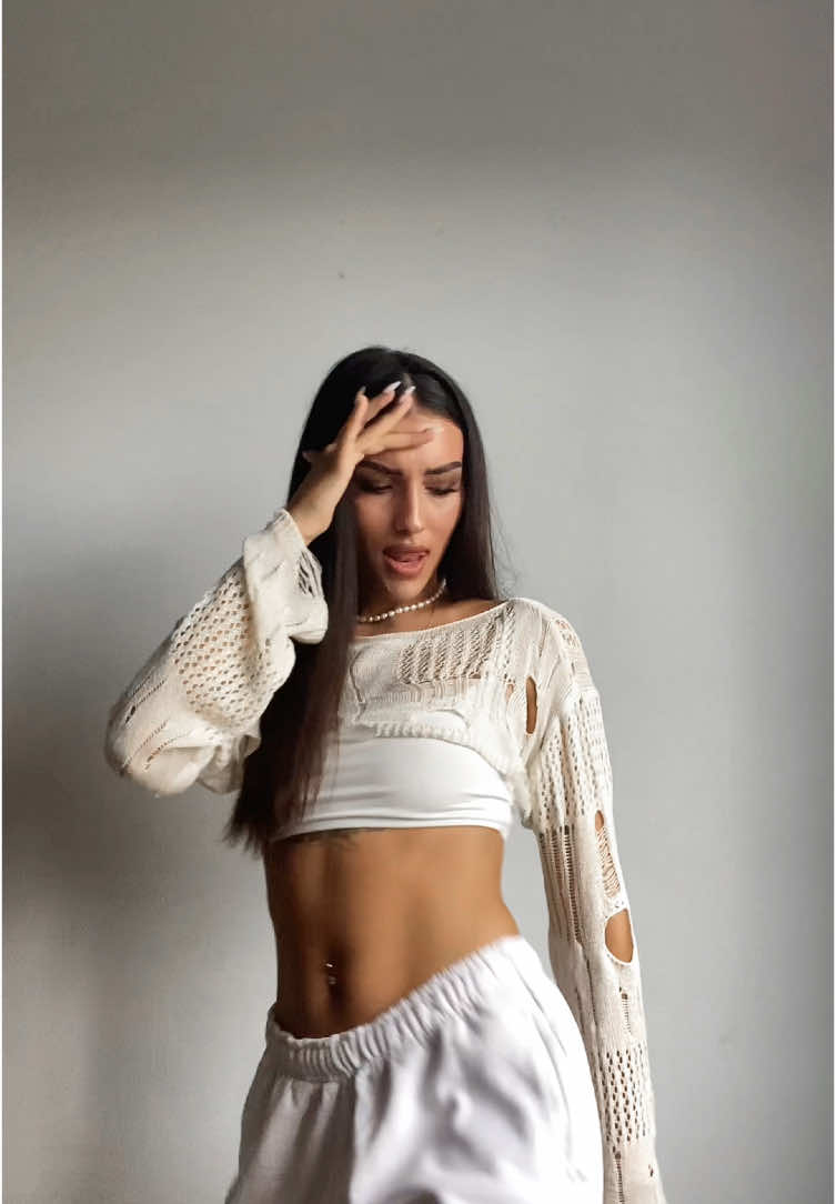 @katieee