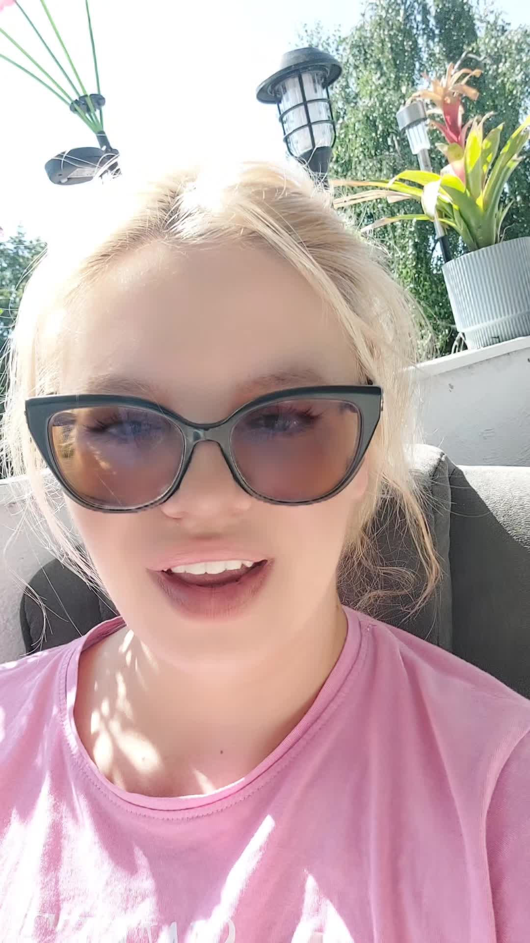 @Nina Călămar