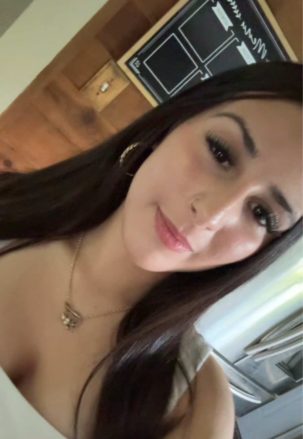 @𝐭𝐢𝐧𝐬