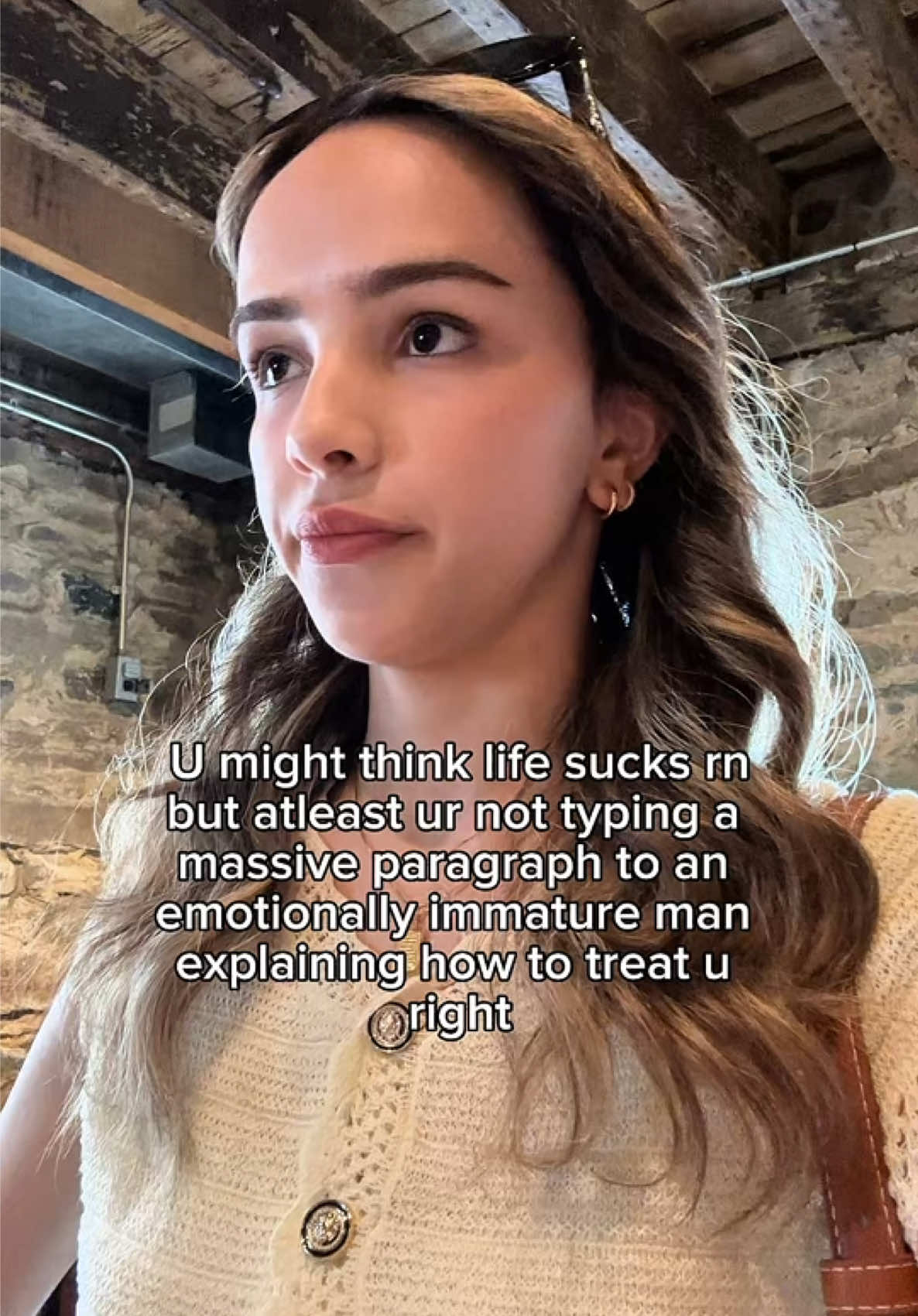 @amína