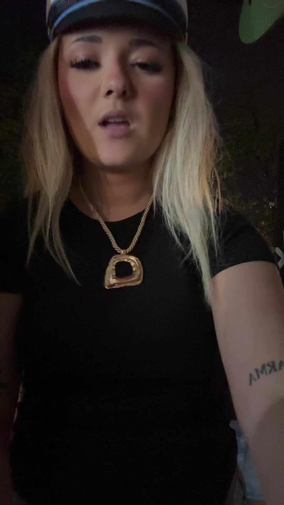 @Victoria Reher💗💟